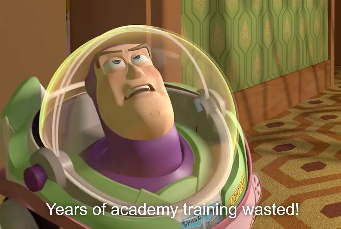 Buzz l'éclair disant "years of academy training wasted" avec une expression exaspérée